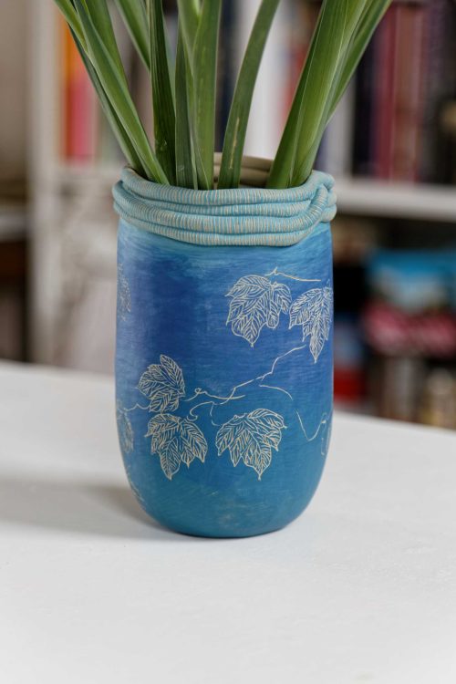 Vase aux feuilles bleues (grand)